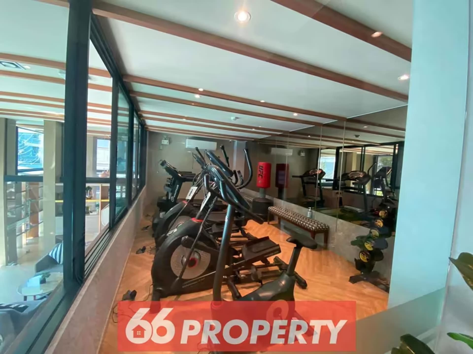 Condo for Rent at Brown Condo HuaiKwang - Image 6