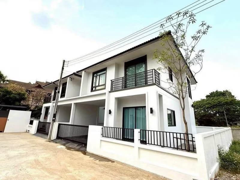 3 Bed House for Rent and Sale in Hang Dong District