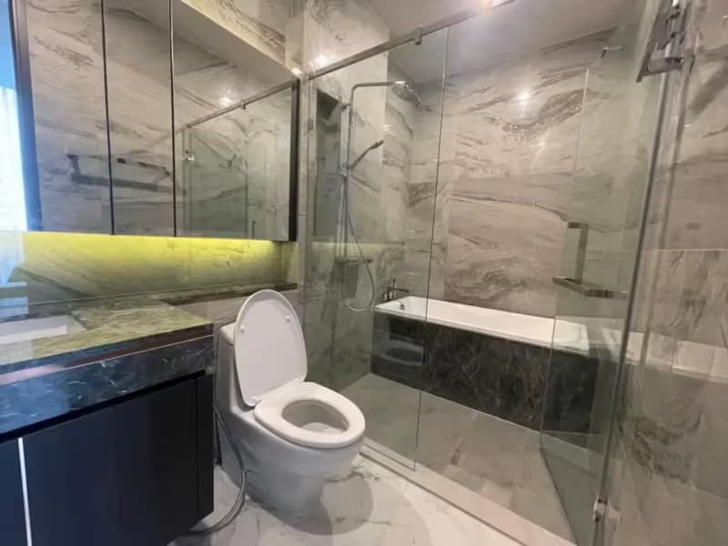 1 Bedroom Condo