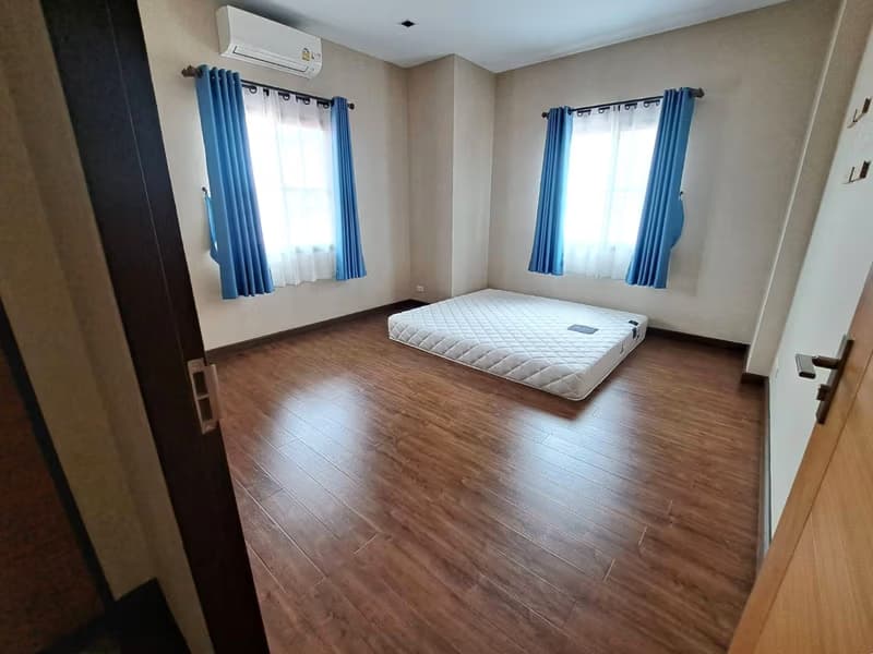 3 Bed House for Sale in Saraphi