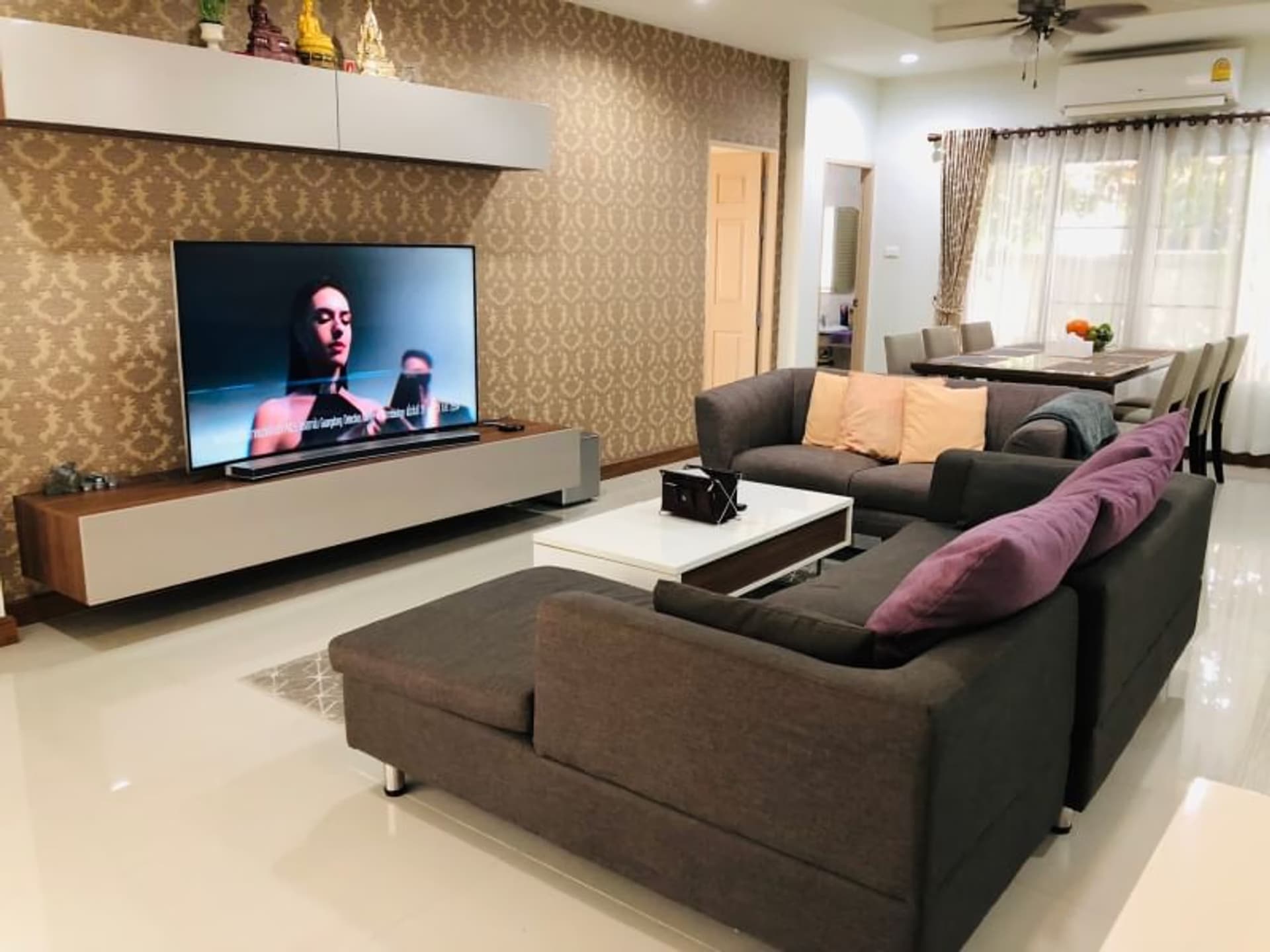 5 Bed House for Rent and Sale in Hang Dong - Image 2