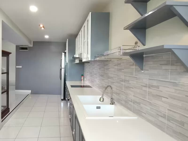 Condo for Rent at Galare Thong Tower
