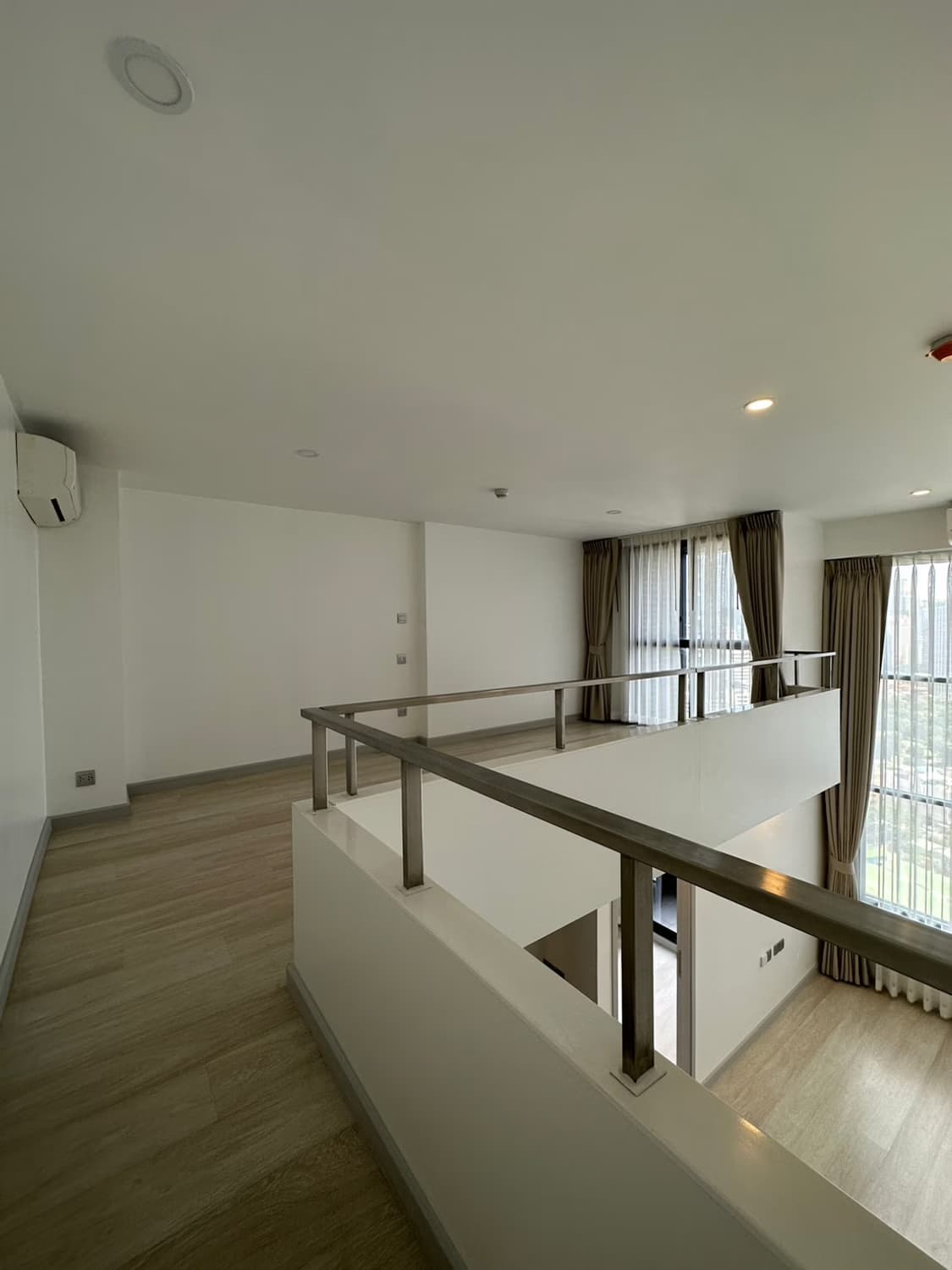  - Image 3