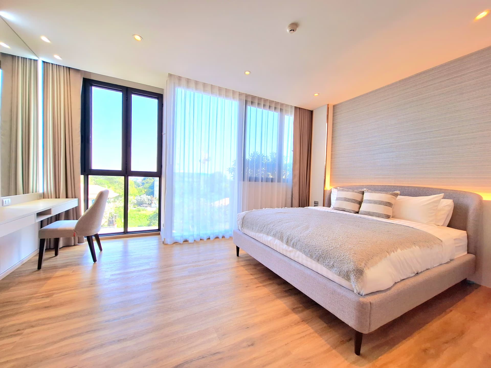 Condo for Rent at Bearing Residence - Image 15