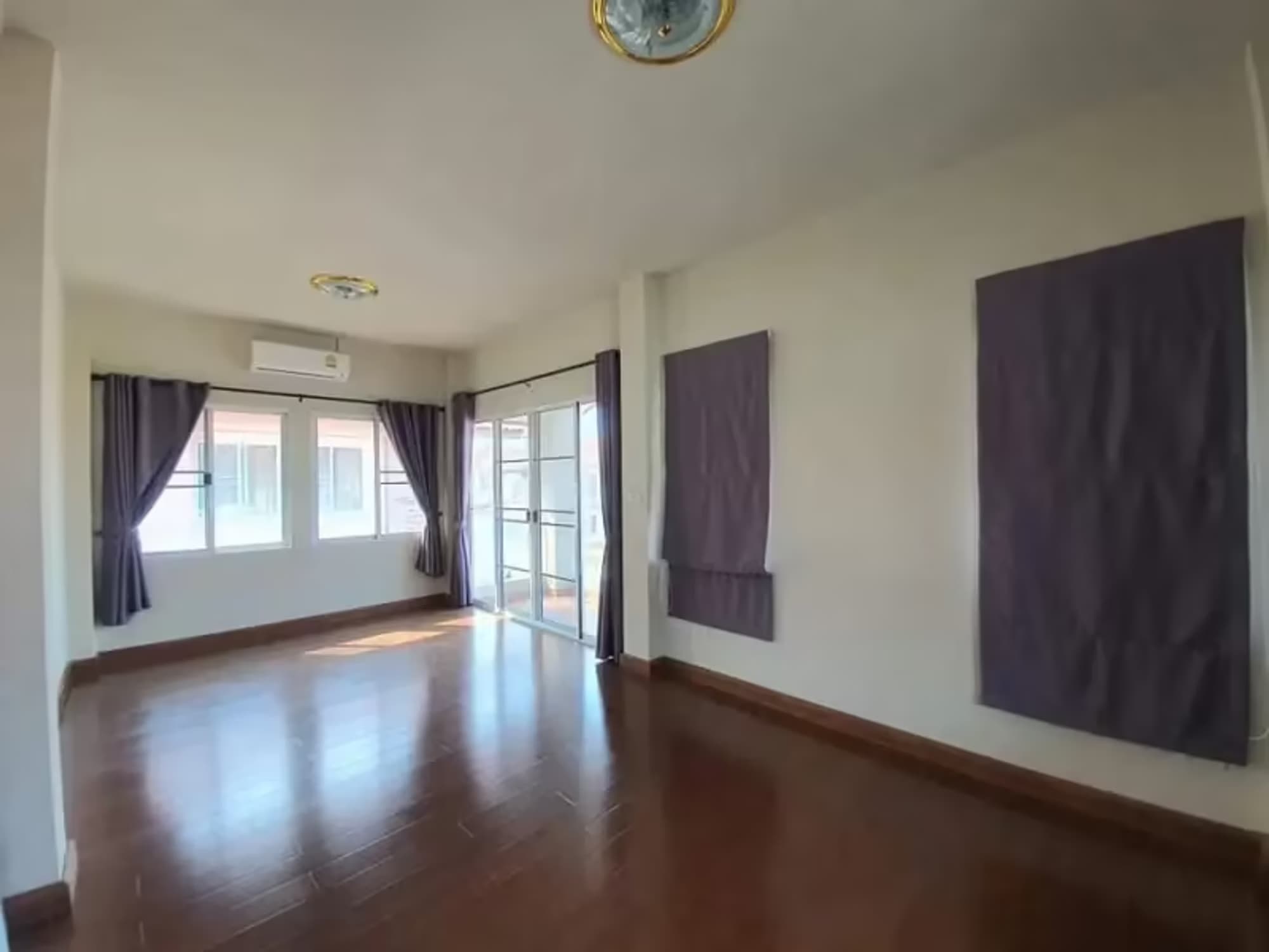 3 Bedroom House - Image 8