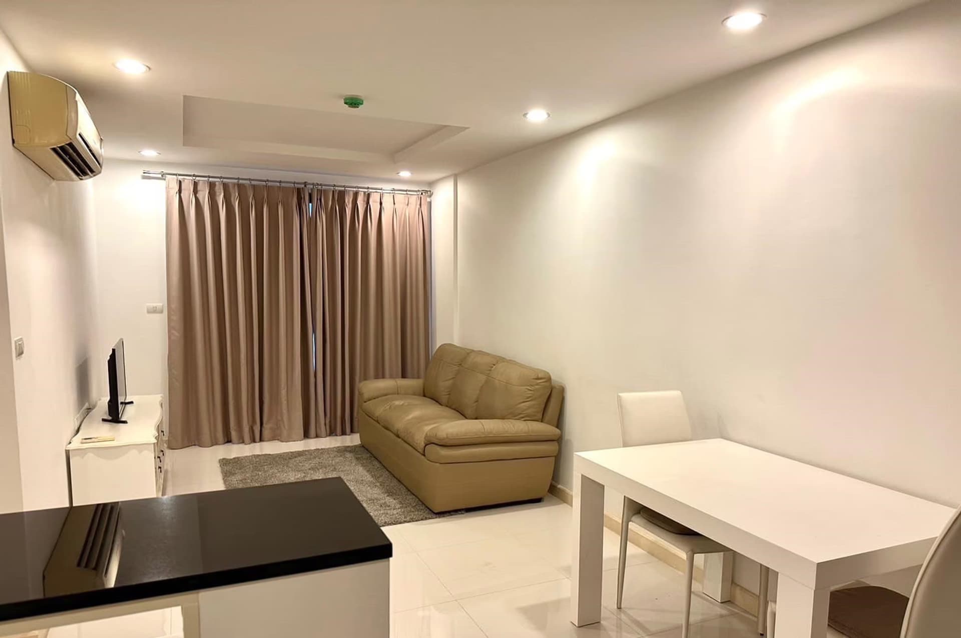 1 Bedroom Condo - Image 2