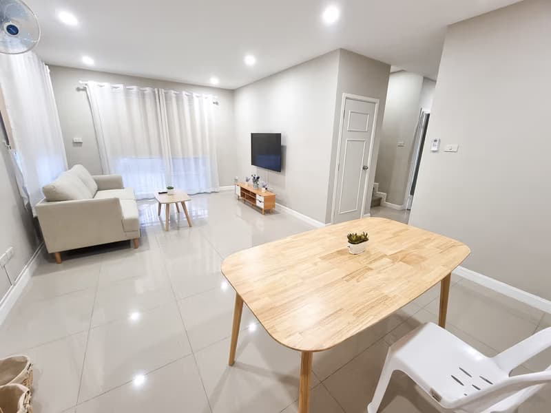 3 Bed House for Rent in undefined