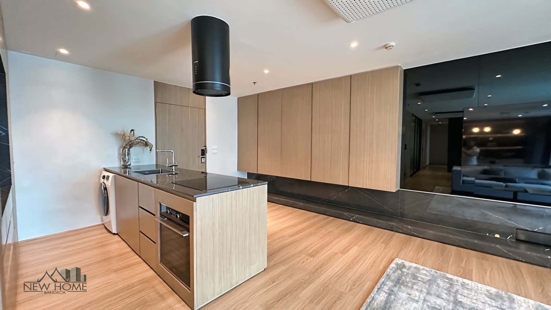 3 Bed Condo for Sale in Khlong Toei - Image 7