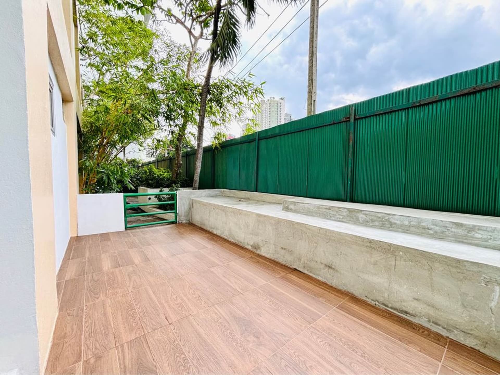 2 Bed Condo for Rent in Khlong Toei - Image 7