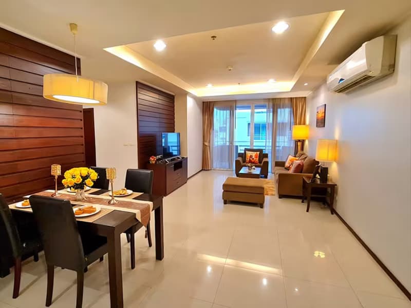 Piyathip Place Serviced Apartment