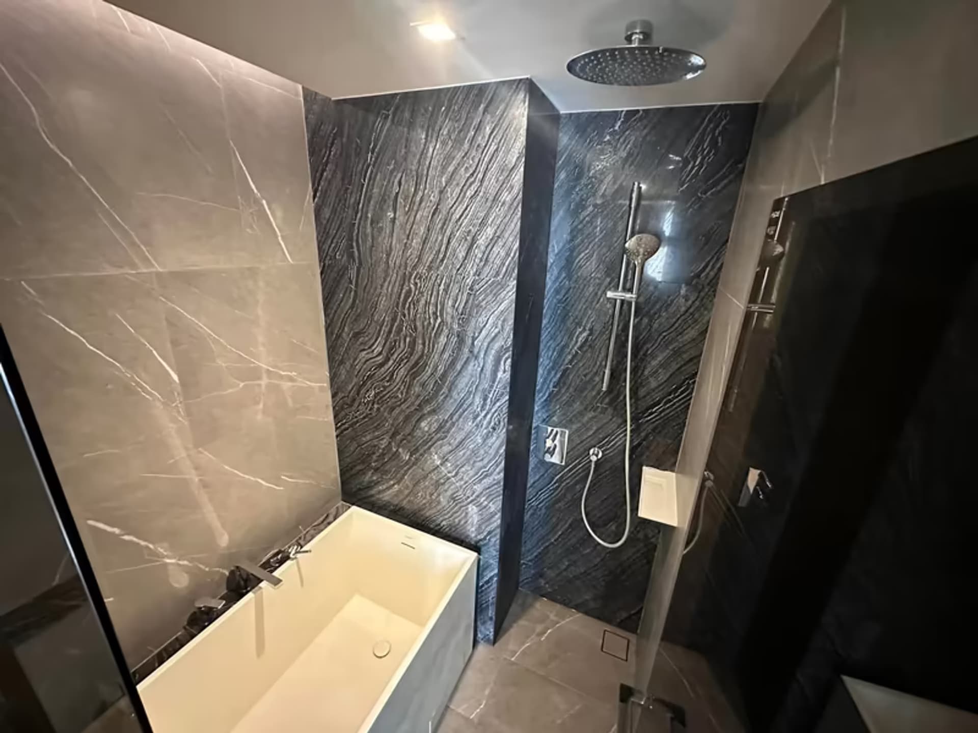  - Image 7