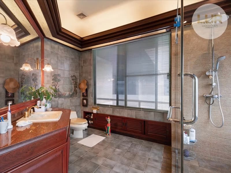 3 Bed Condo for Sale in Watthana