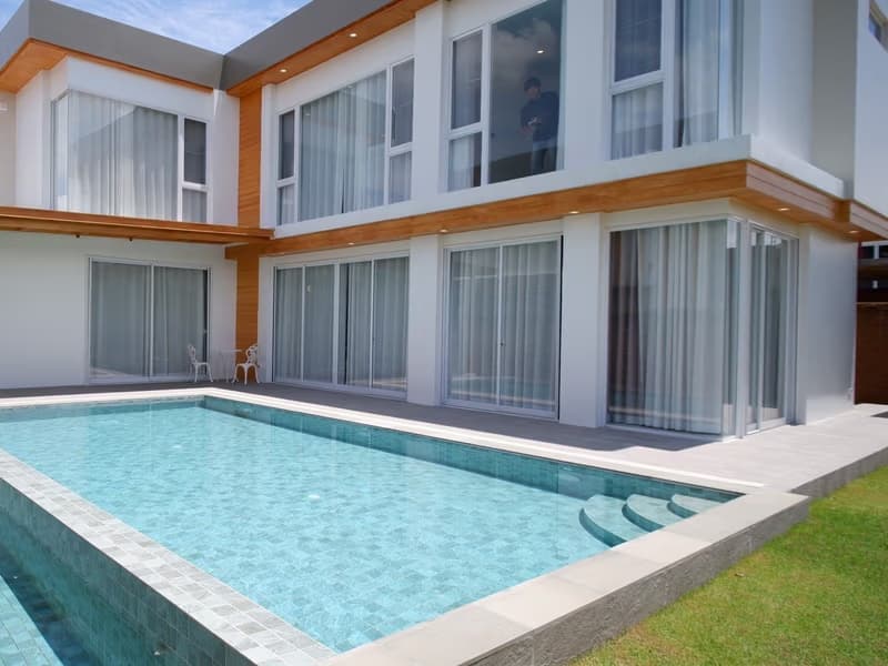 4 Bed House for Rent in San Kamphaeng
