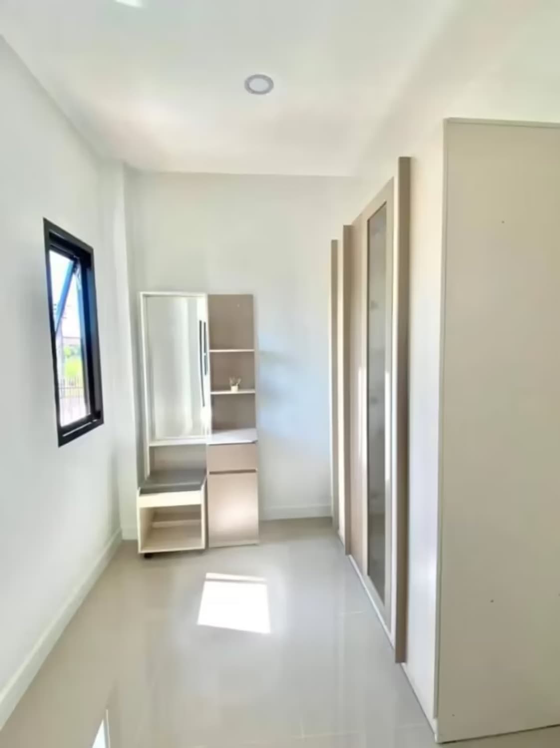 3 Bedroom House - Image 6