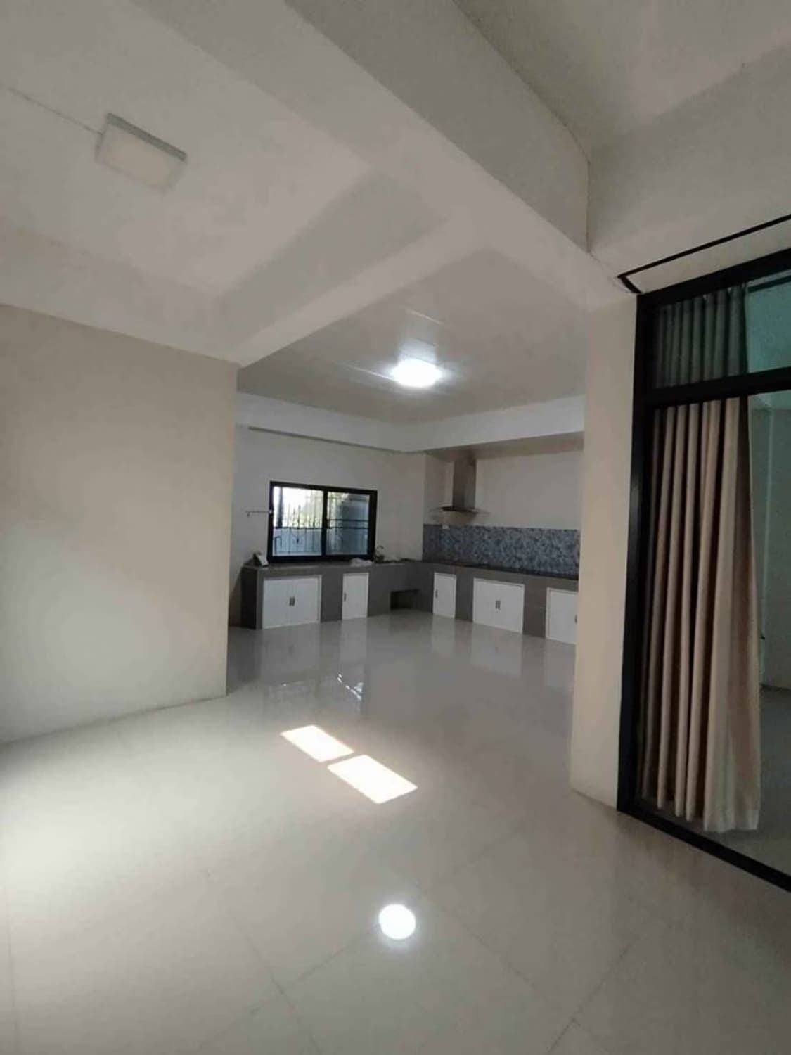 3 Bed House for Rent in Mueang Chiang Mai - Image 14