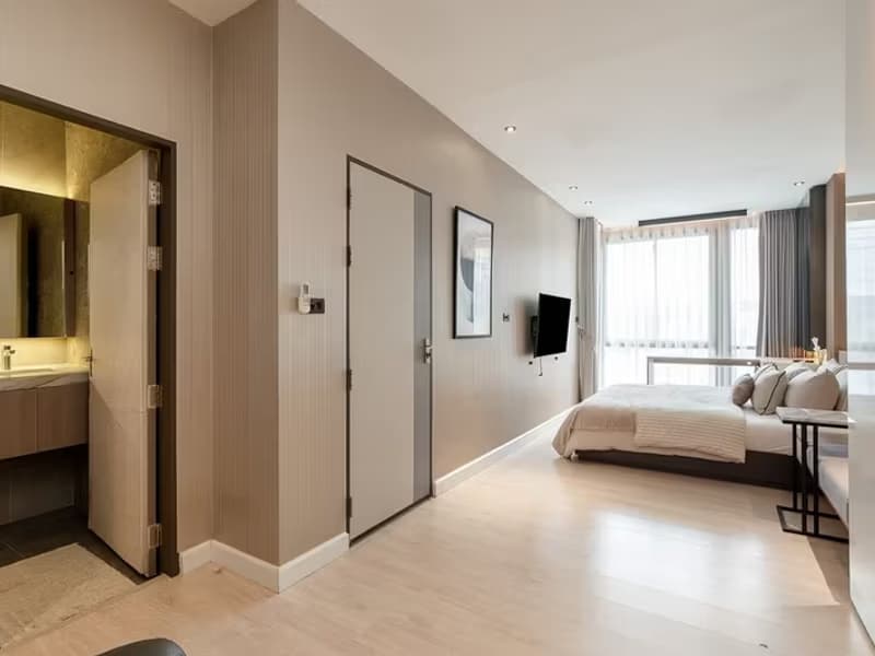  Townhouse for Rent, Sale in Lat Phrao.