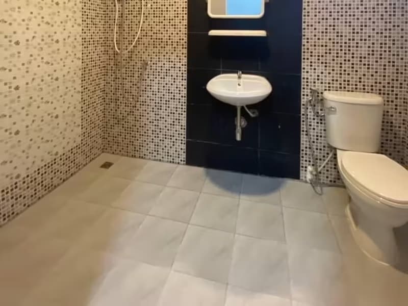 Townhouse for Sale at Baan Jinda Villa