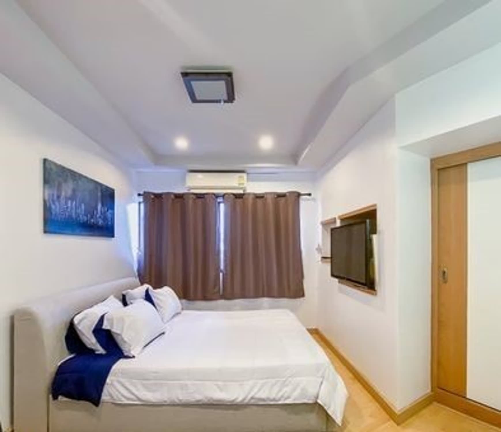 2 Bedroom Condo - Image 5