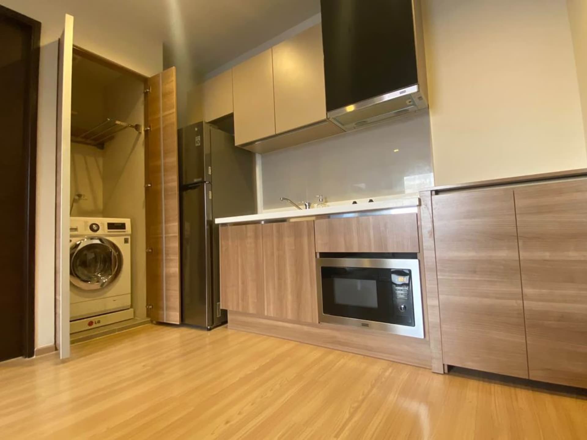 Condo for Rent at Rhythm Sathorn - Image 4