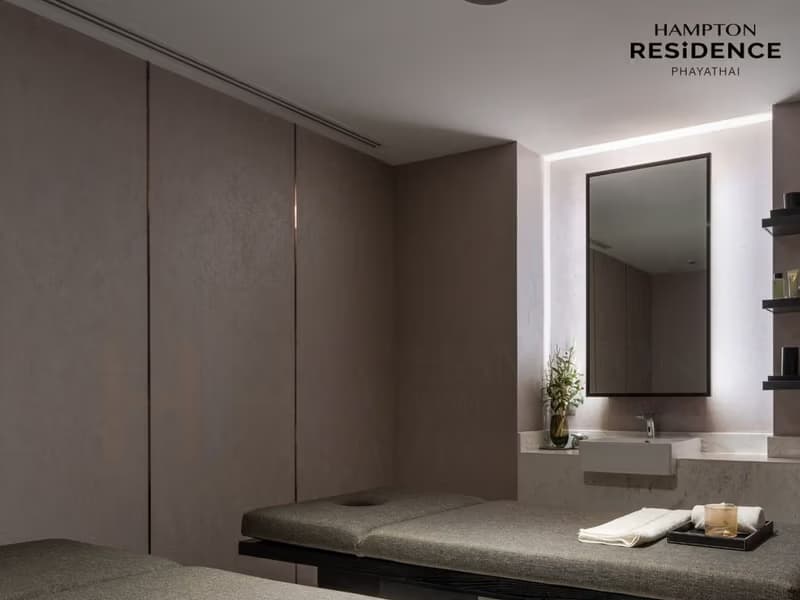 1 Bedroom Condo