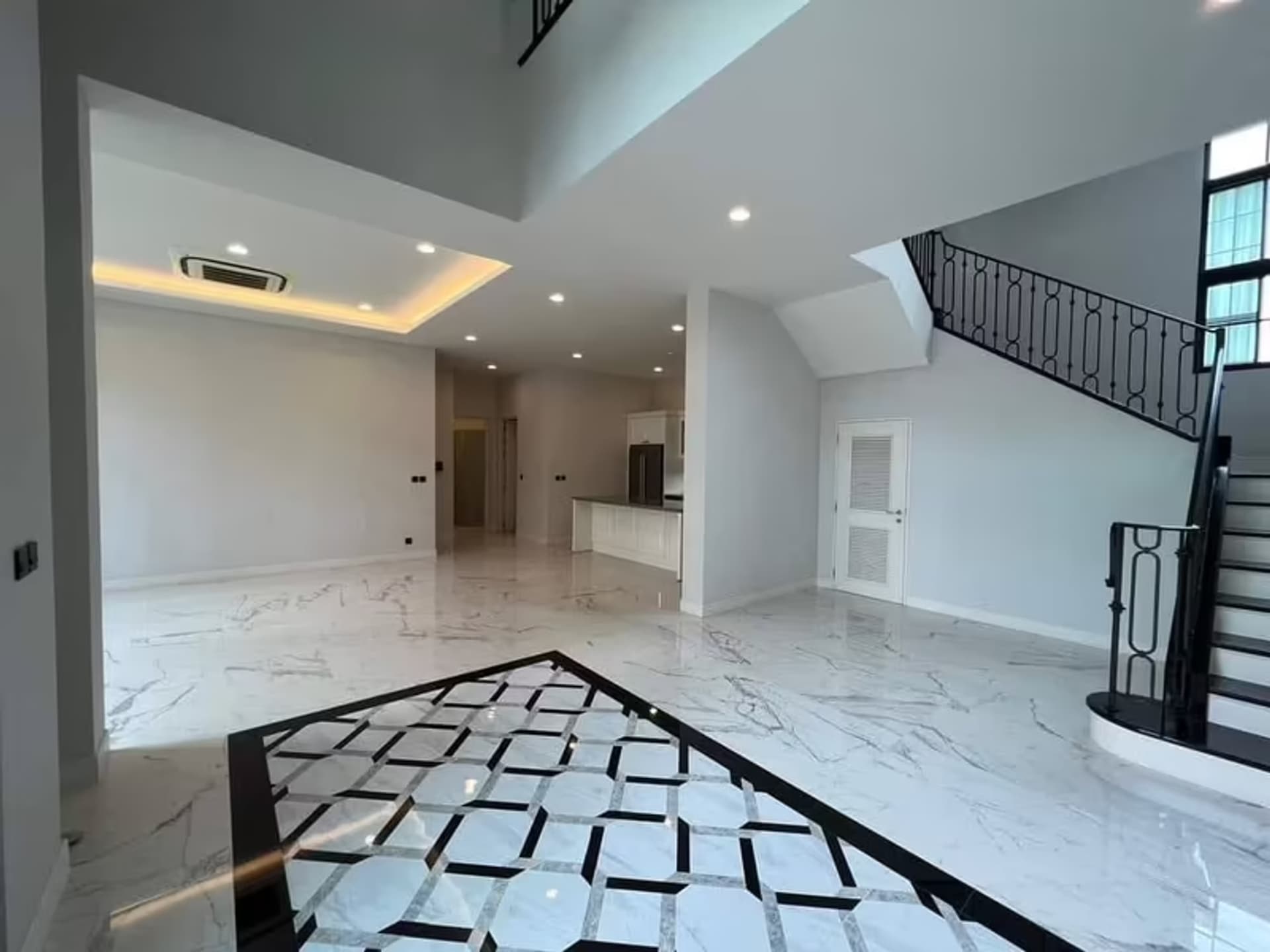 House for Sale in Suan Luang. - Image 5