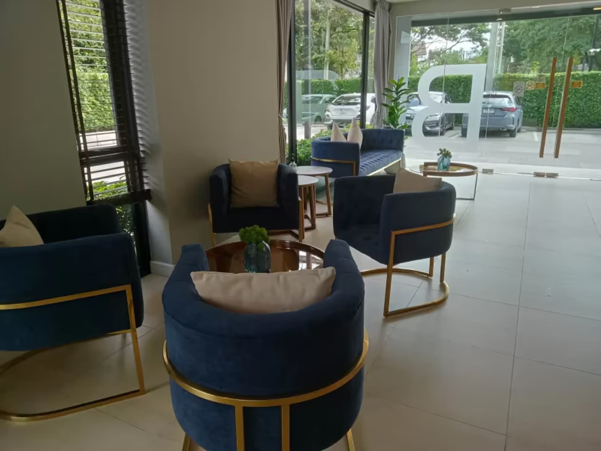 1 Bedroom Condo - Image 8