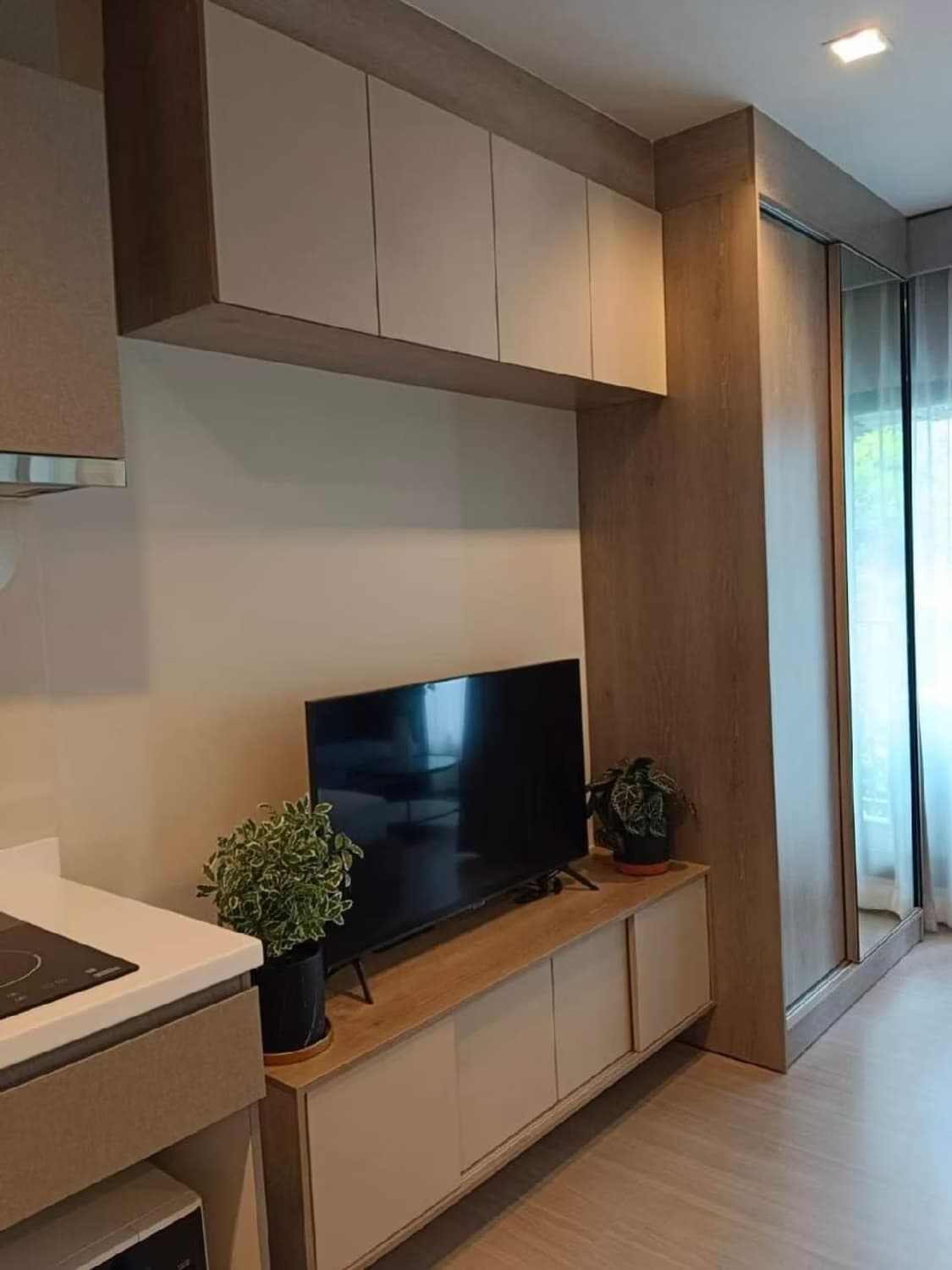 Condo for Rent at Life Asoke - Rama 9 - Image 4
