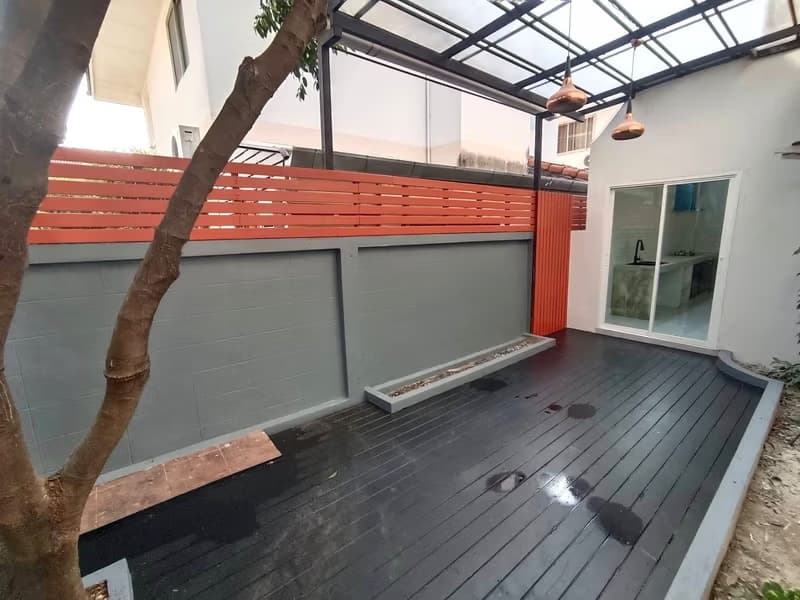 4 Bed House for Rent and Sale in San Sai District
