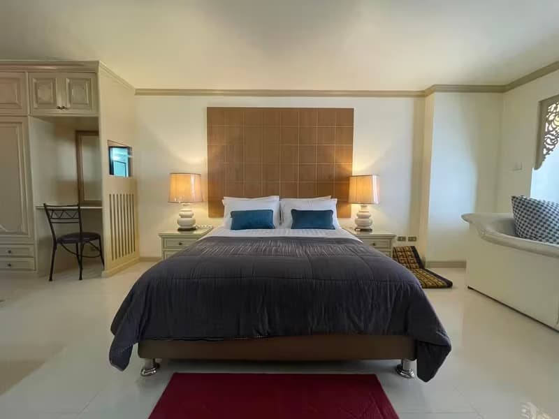 Condo for Sale at Hillside 3