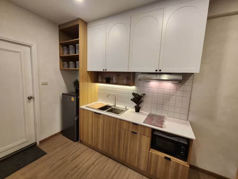 1 Bedroom Condo