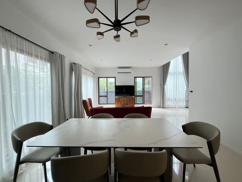 House for Rent in Hua Mak Bang Kapi.