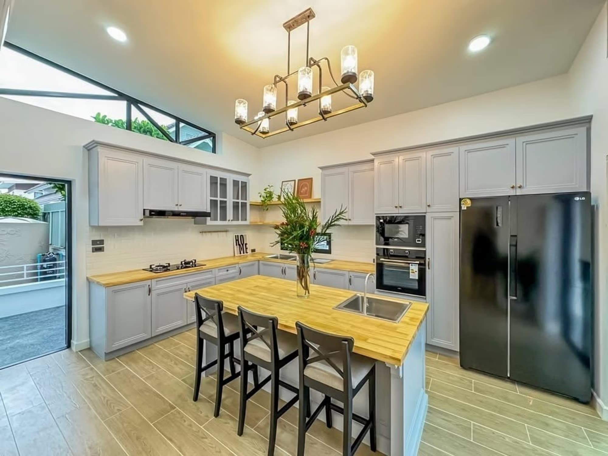 4 Bed House for Sale in Hang Dong - Image 13
