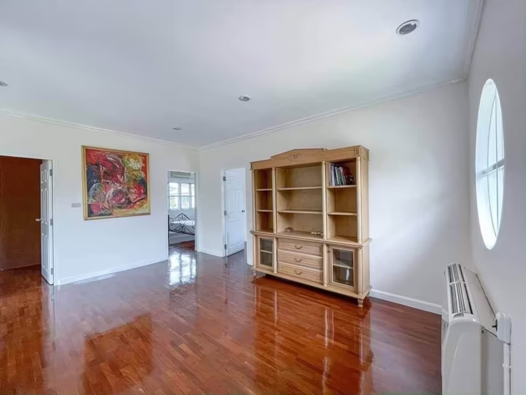 3 Bedroom House - Image 2