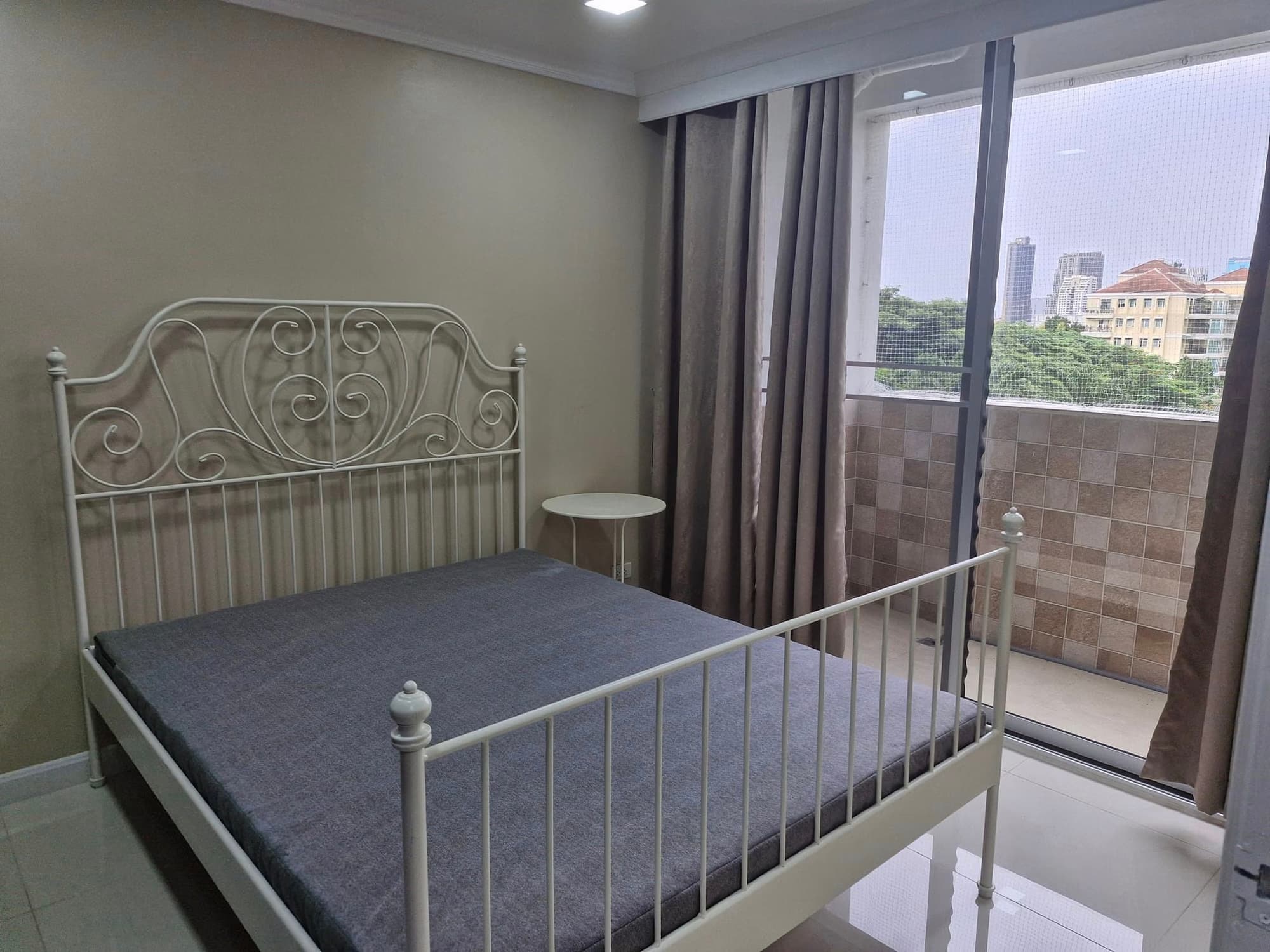 3 Bed Condo for Rent in Watthana - Image 10