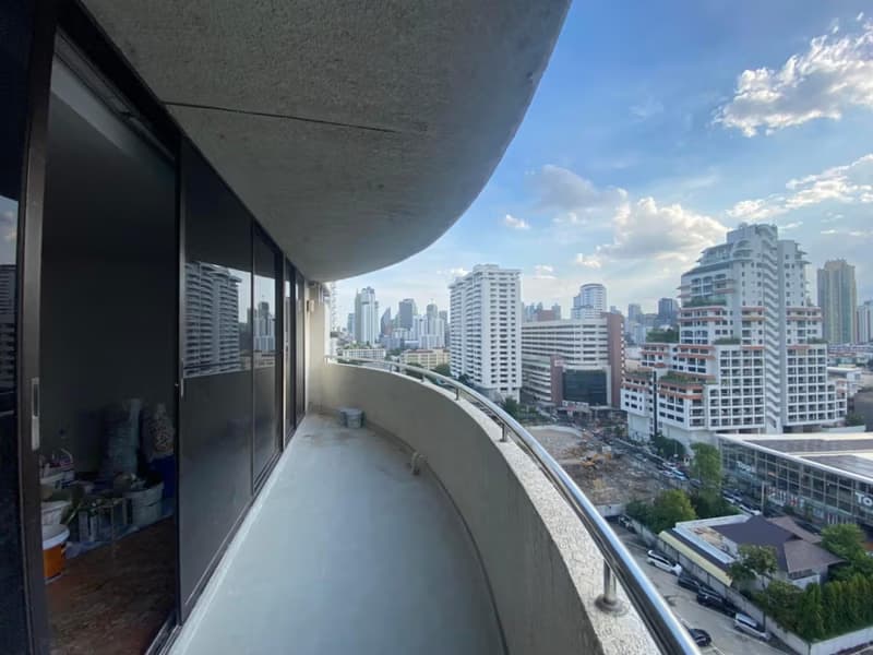2 Bed Condo for Rent and Sale in Watthana