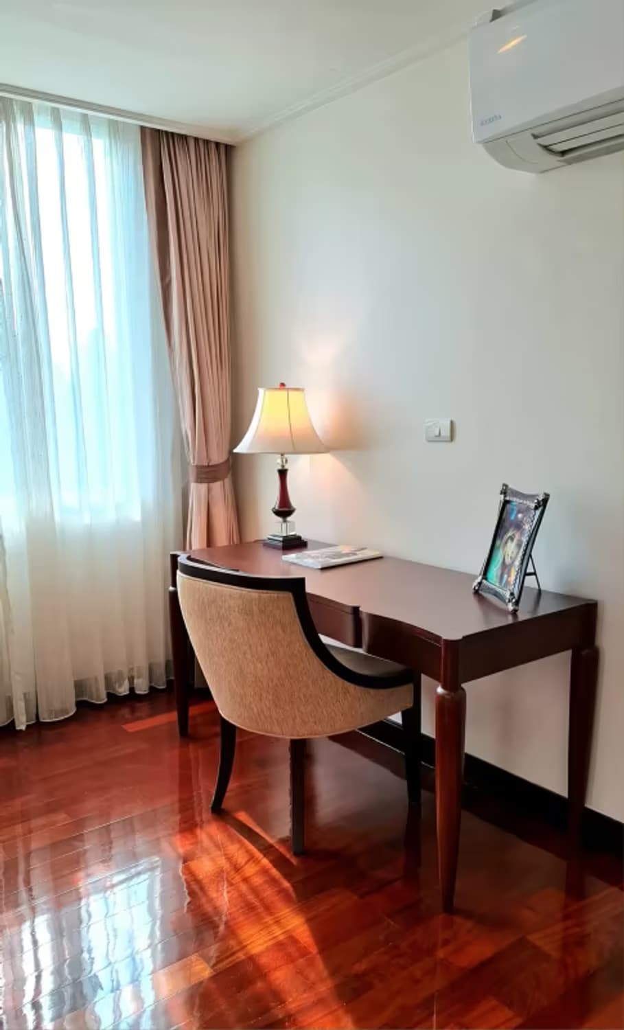 4 Bedroom Condo - Image 9