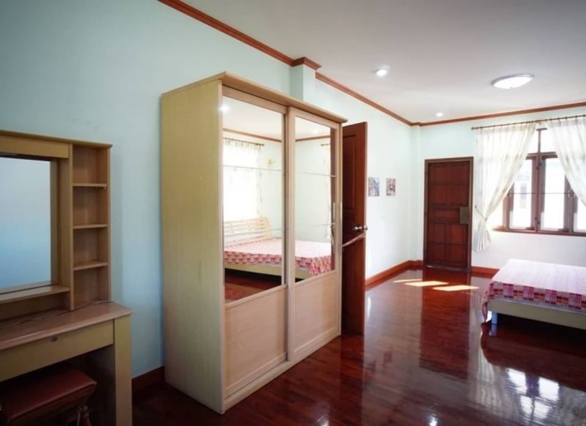 4 Bed House for Rent in Mueang Chiang Mai - Image 6