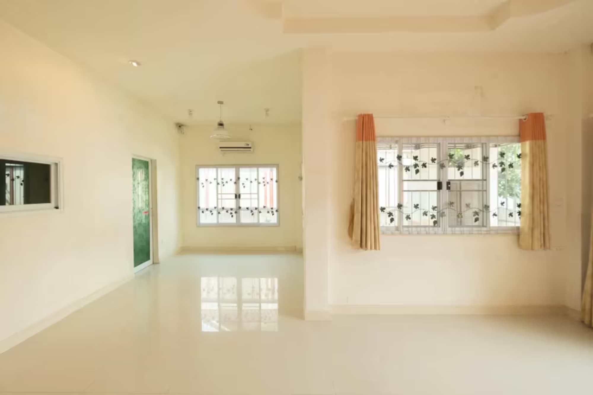 3 Bedroom House - Image 11