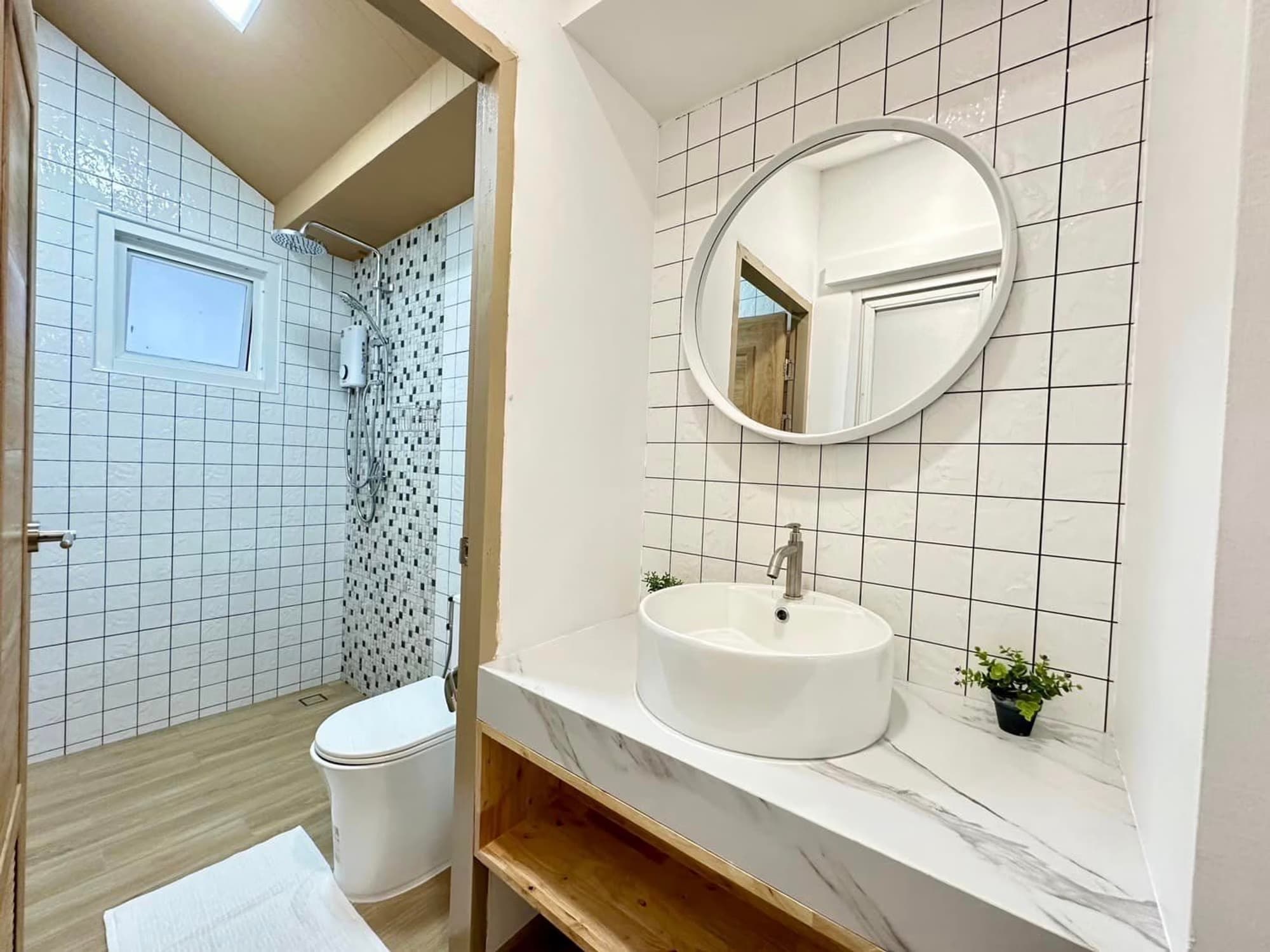 4 Bed House for Rent in Mueang Chiang Mai - Image 14