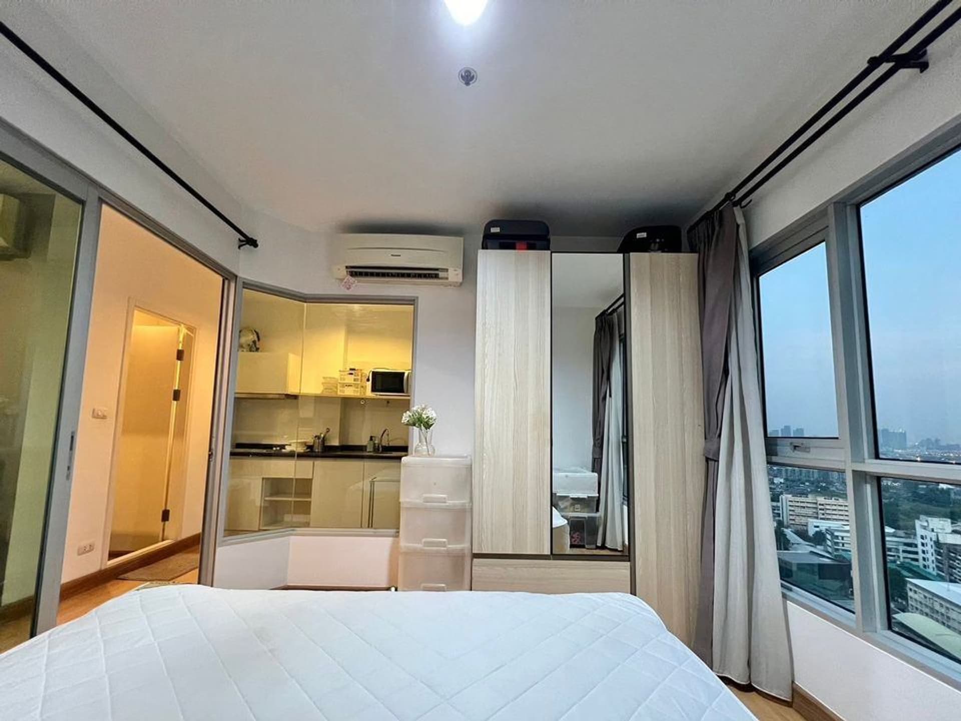 1 Bed Condo for Sale in Khlong Toei - Image 5