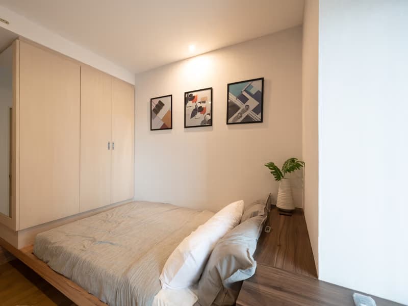 Condo for Sale at Noble Reveal