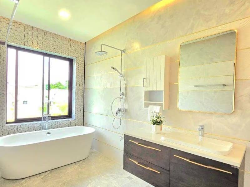 5 Bed House for Sale in Hang Dong District