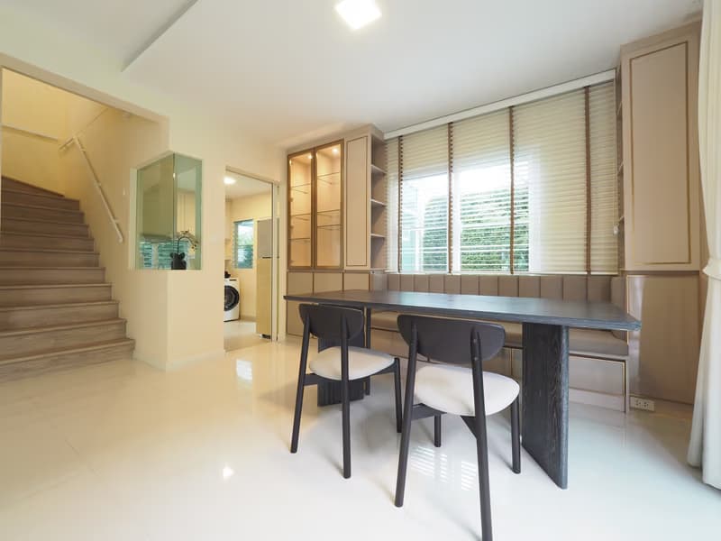 4 Bed House for Rent in Bang Phli