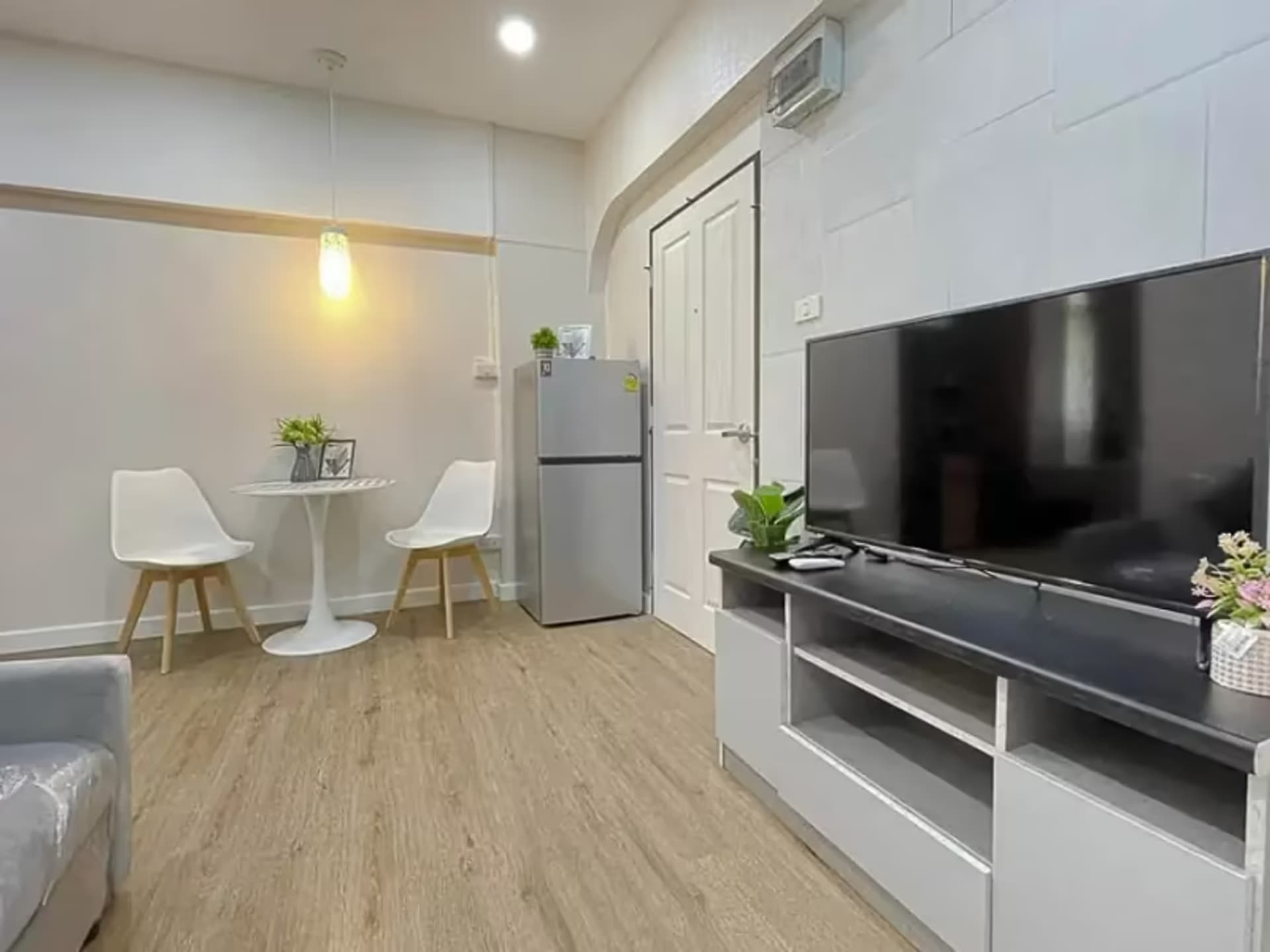 1 Bedroom Condo - Image 10
