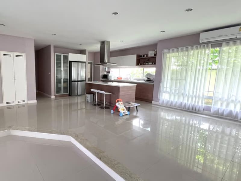 5 Bed House for Sale in Mueang Chiang Mai