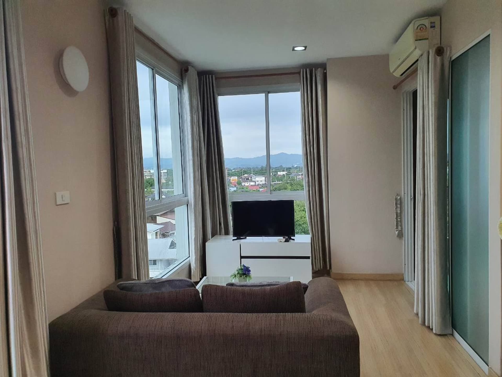 1 Bedroom Condo Condo for Rent at One Plus CBP1 - Image 3
