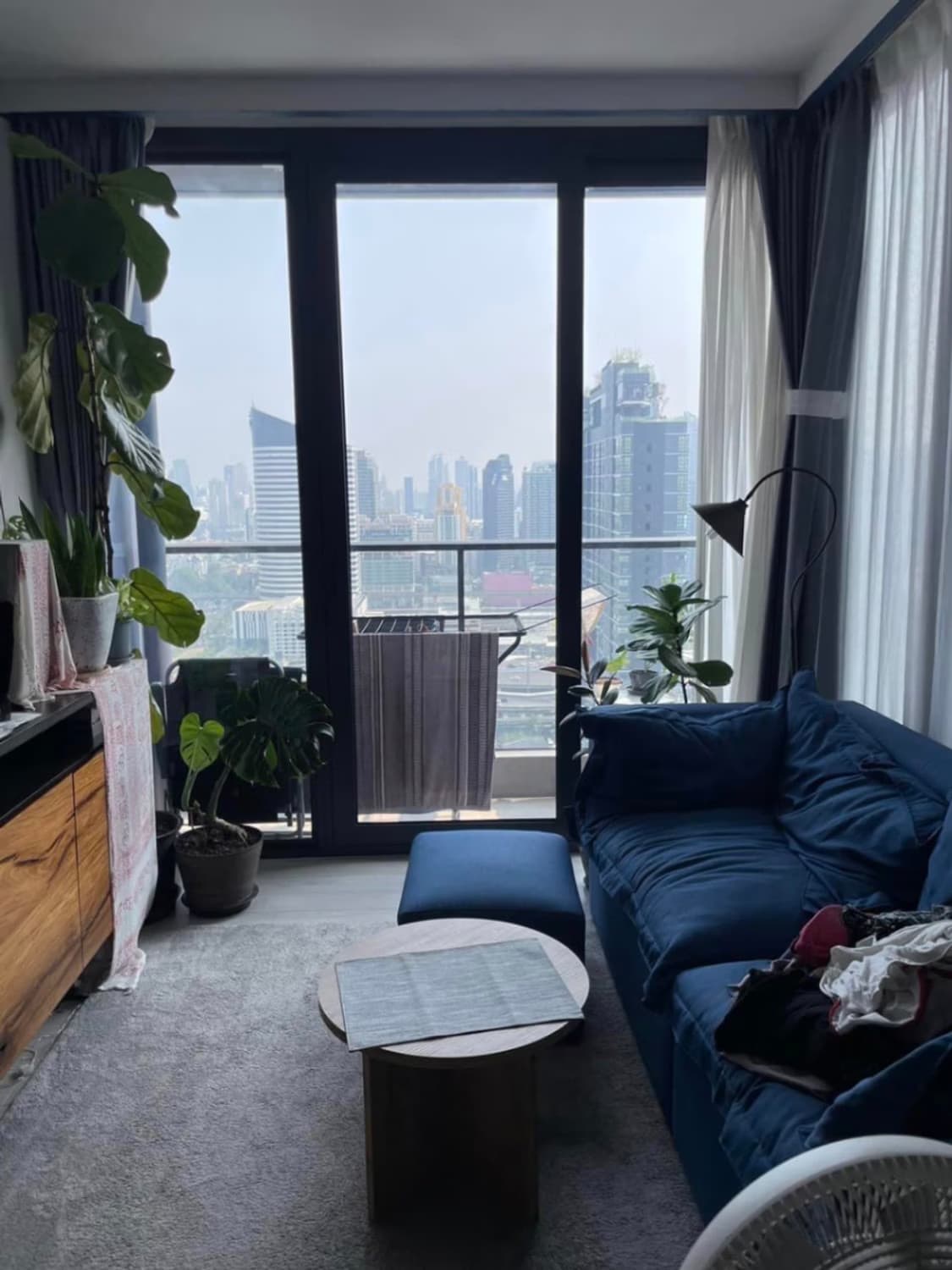 2 Bed Condo for Rent and Sale  Near Phra Ram 9 MRT - Image 1