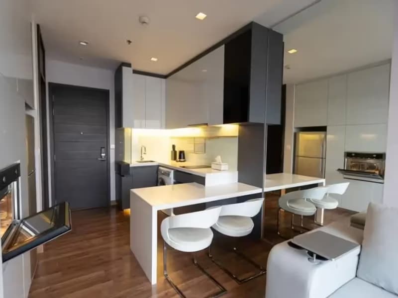 1 Bedroom Condo