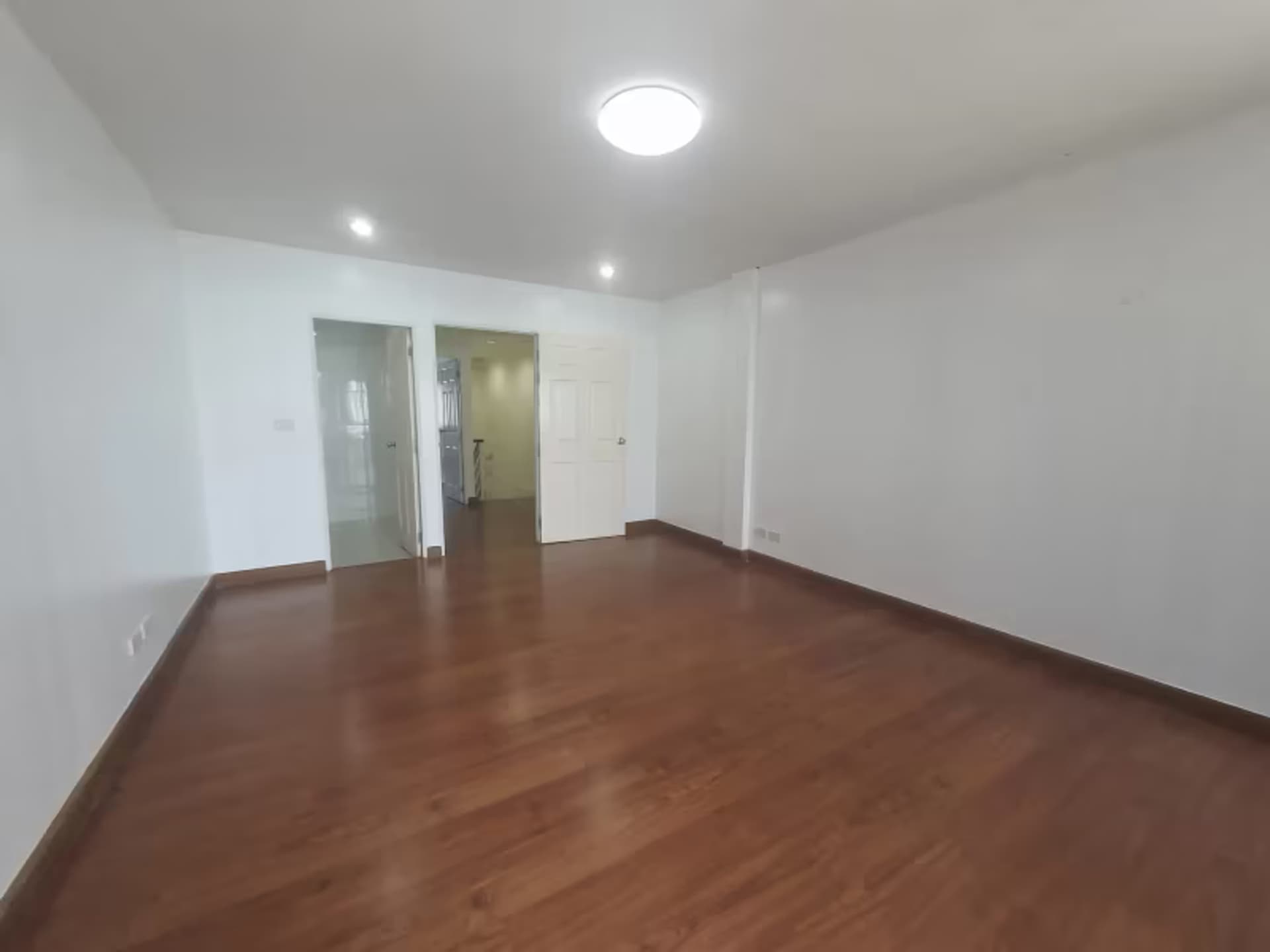 3 Bedroom House - Image 4