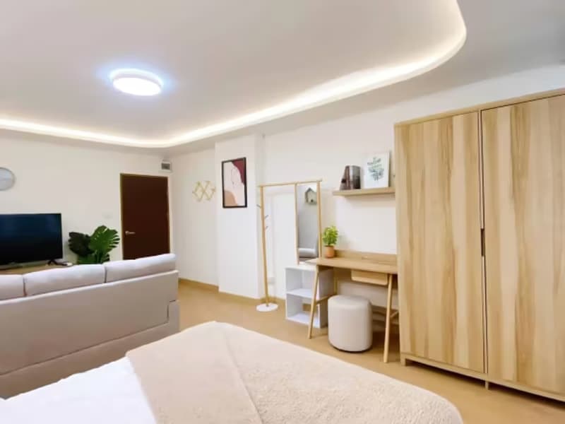 1 Bedroom Condo